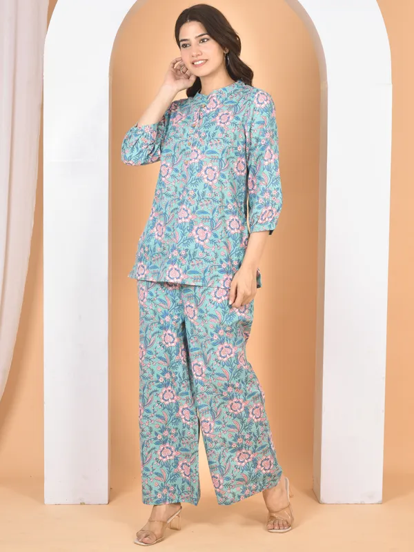 Multicolor_Printed_Solid_Regular_Fit_Co-Ords_Set_For_Women