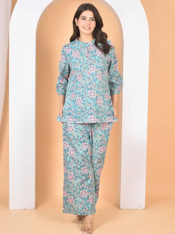 Multicolor_Printed_Solid_Regular_Fit_Co-Ords_Set_For_Women