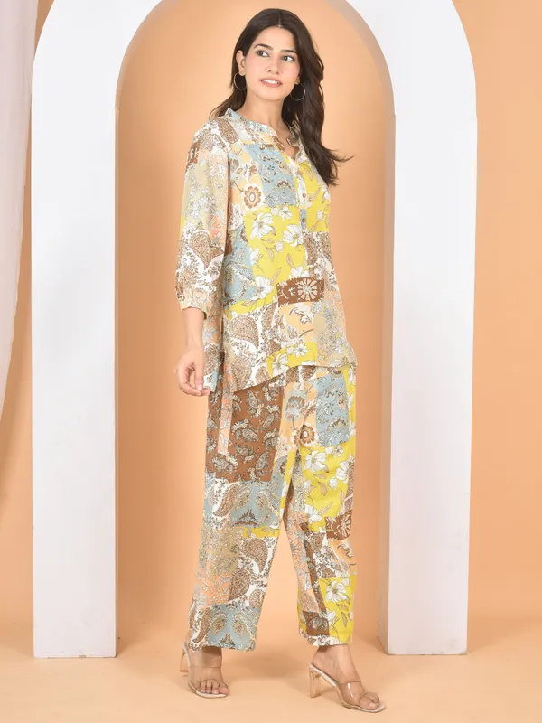 Multicolor_Printed_Solid_Regular_Fit_Co-Ords_Set_For_Women