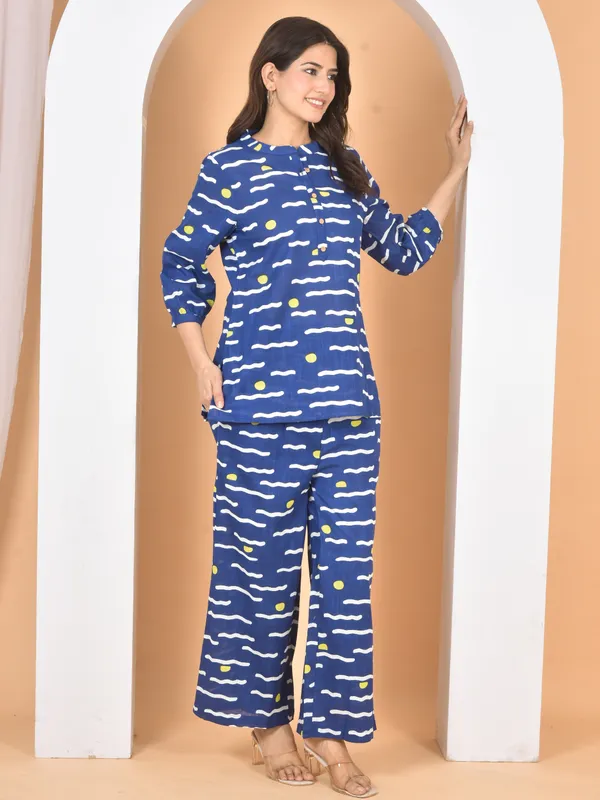 Blue_Printed_Solid_Regular_Fit_Co-Ords_Set_For_Women