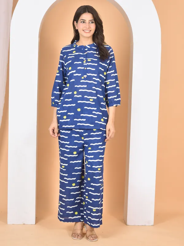 Blue_Printed_Solid_Regular_Fit_Co-Ords_Set_For_Women
