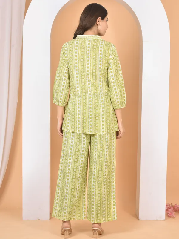 Olive_Green_Printed_Solid_Regular_Fit_Co-Ords_Set_For_Women