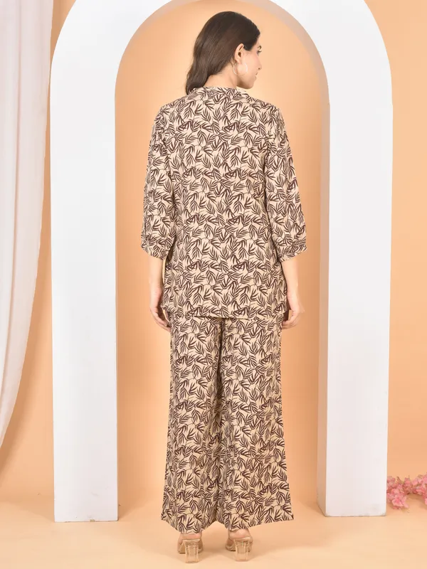 Brown_Printed_Solid_Regular_Fit_Co-Ords_Set_For_Women