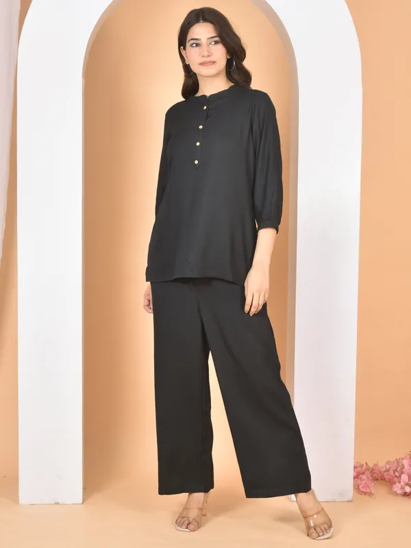 Black_Plain_Solid_Regular_Fit_Co-Ords_Set_For_Women
