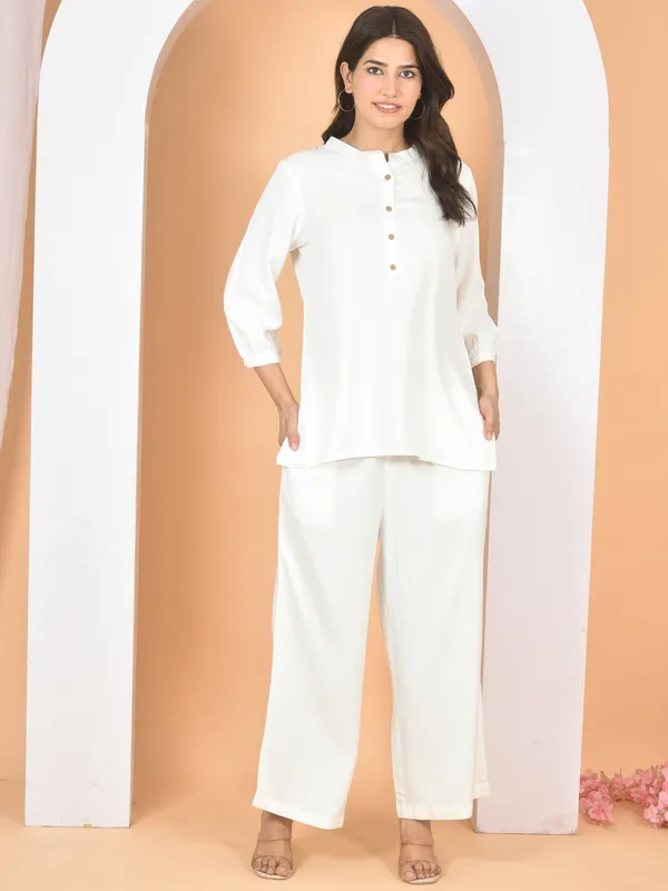 White_Plain_Solid_Regular_Fit_Co-Ords_Set_For_Women