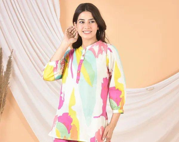 Multicolor_Printed_Solid_Regular_Fit_Top_For_Women