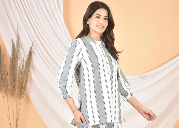 White_&_Grey_Printed_Solid_Regular_Fit_Top_For_Women