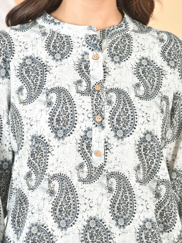 White_&_Grey_Printed_Solid_Regular_Fit_Top_For_Women