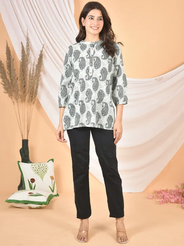 White_&_Grey_Printed_Solid_Regular_Fit_Top_For_Women