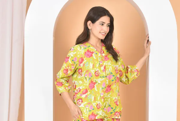 Olive_Green_Printed_Solid_Regular_Fit_Top_For_Women