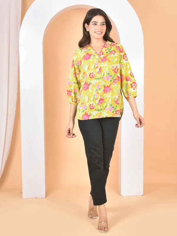 Olive_Green_Printed_Solid_Regular_Fit_Top_For_Women