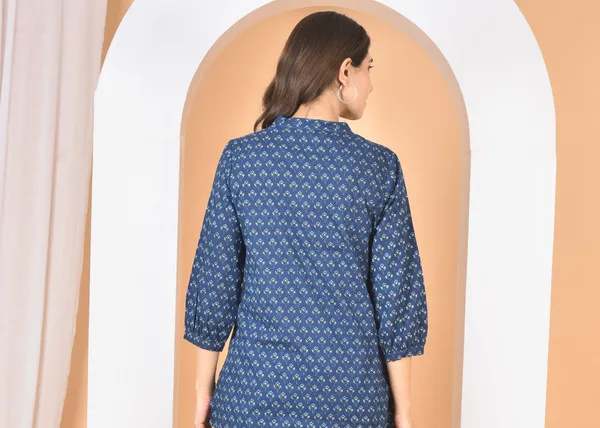 Blue_Printed_Solid_Regular_Fit_Top_For_Women