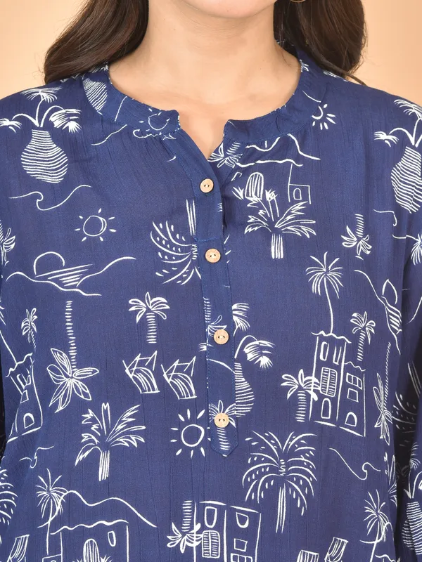 Blue_Printed_Solid_Regular_Fit_Top_For_Women