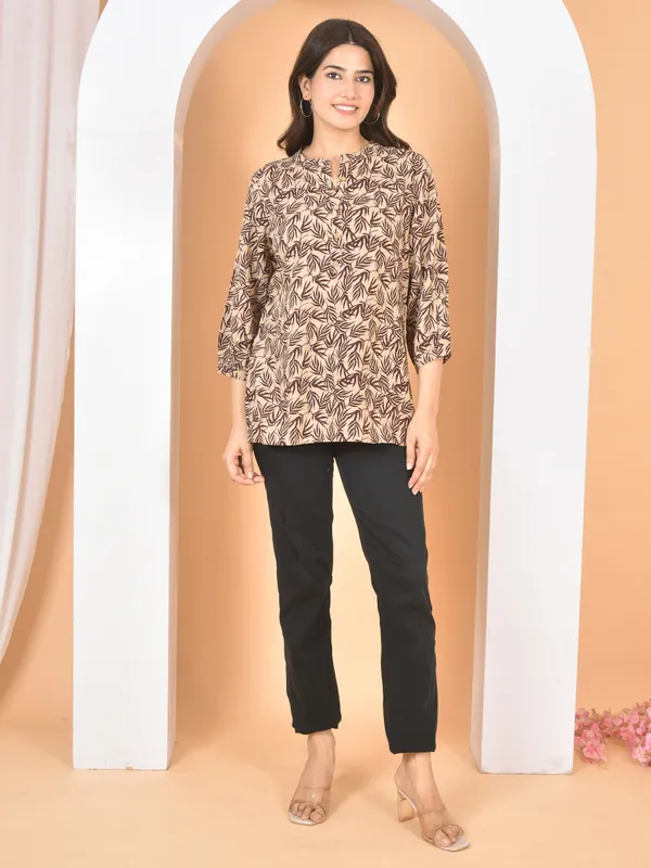 Brown_Printed_Solid_Regular_Fit_Top_For_Women