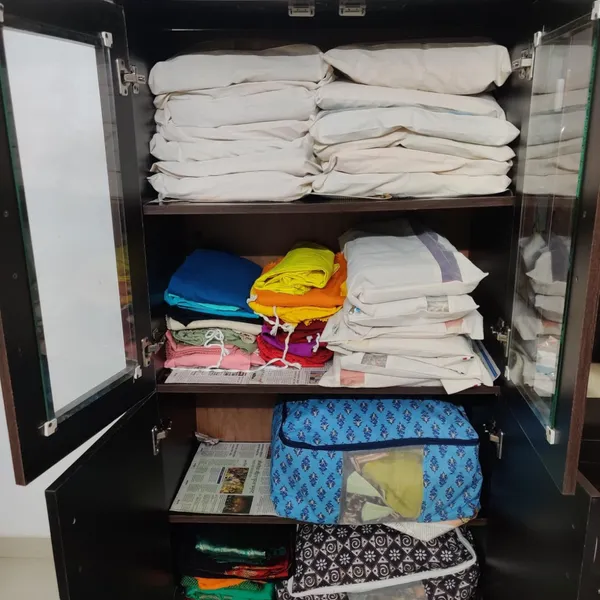 Pack_of_10_Premium_Cotton_Saree_Covers_with_Zip_Closure_&_Net_Window_for_Saree_Storage,_Wardrobe_Organization_&_Protection