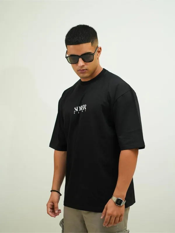 Black_Cotton_Lycra_Oversized_Fit_T-Shirt_For_Men
