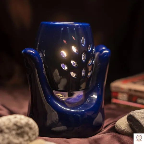 Blue_Ceramic_Hand_Design_Aroma_Electric_Diffuser_Burner_With_10Ml_Sandalwood_Aroma_Oil_For_Living_Room,_Bedroom