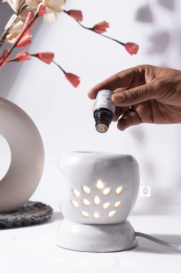 Cream_Color_Ceramic_Electric_Aroma_Diffuser