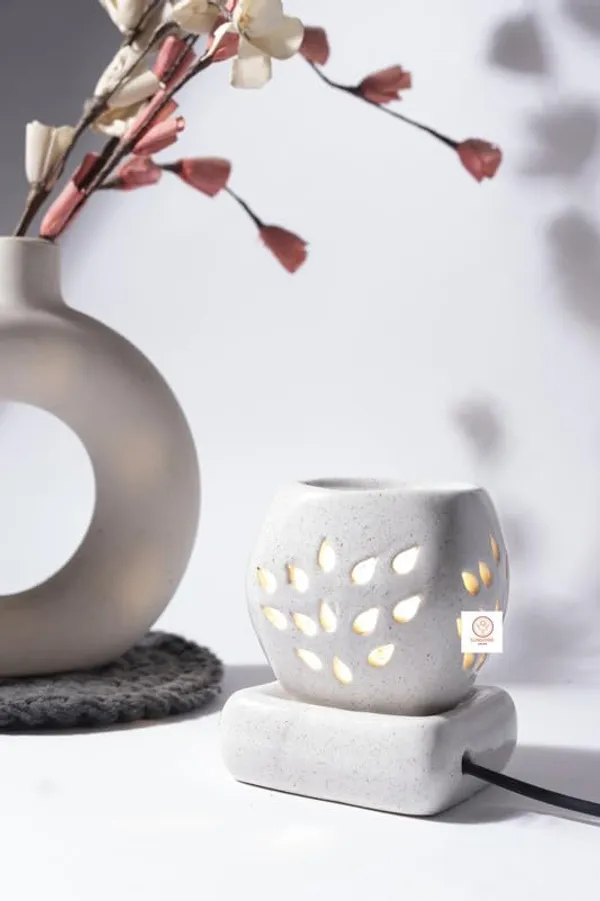Cream_Color_Ceramic_Electric_Aroma_Diffuser