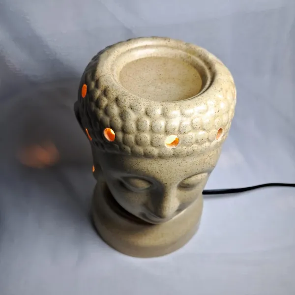 Electric_Aroma_Diffuser_With_Essential_Oil