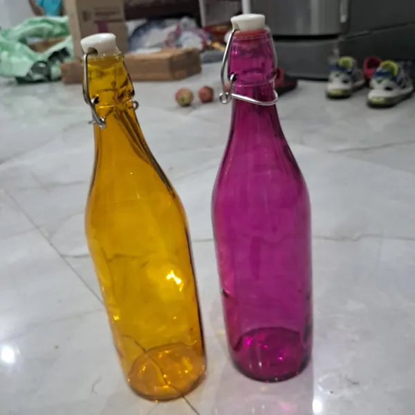 Glass_Bottle_With_Flip_Cap