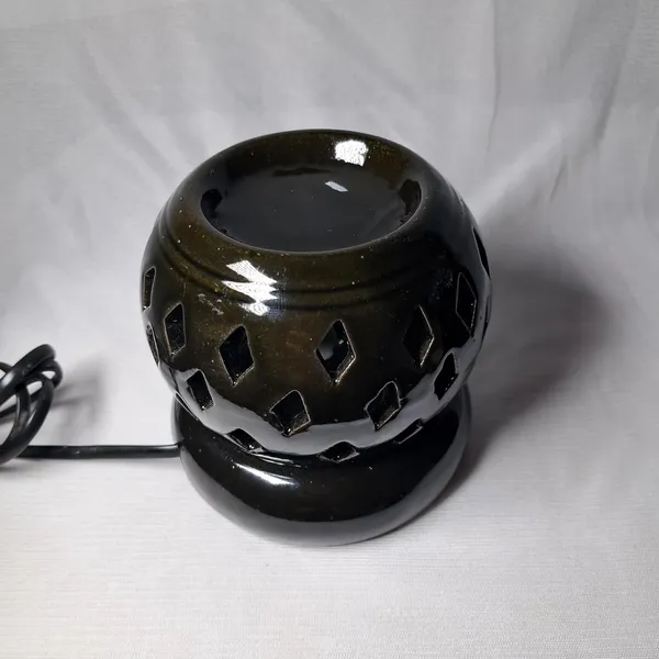 White_New_Aroma_Round_White_Double_Zero_Electric_Diffuser_With_10Ml_Aroma/Essential_Oil_For_Living_Room,_Bedroom
