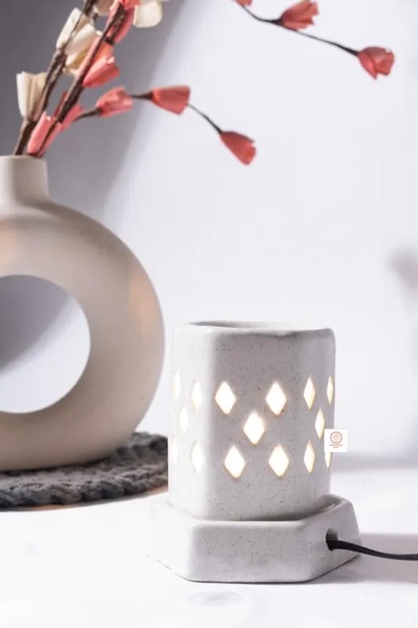 Cream_Color_Ceramic_Electric_Aroma_Diffuser
