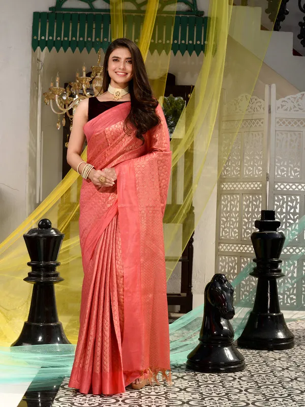 Authentic_Froliy_Pink_ZigZag_Pallu_with_Designer_Motif_Bhagalpuri_Saree