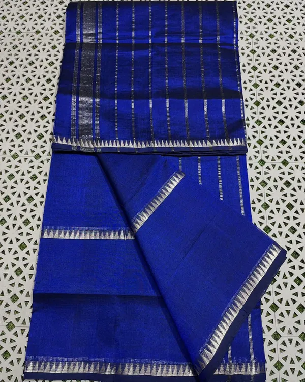 Authentic_Mangalagiri_Cotton_Silk_Handloom_Saree_with_Temple_Border_(100208_Egyptian_Blue)