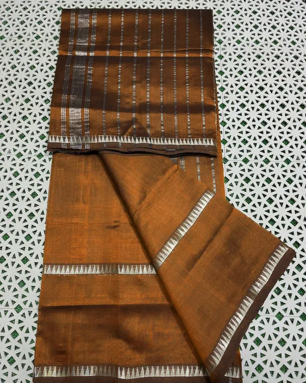 Authentic_Mangalagiri_Cotton_Silk_Handloom_Saree_with_Temple_Border_(100212_Golden_Brown)