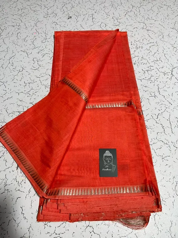 Authentic_Mangalagiri_Cotton_Silk_Handloom_Saree_with_Temple_Border_(100229_Tiano_Orange)