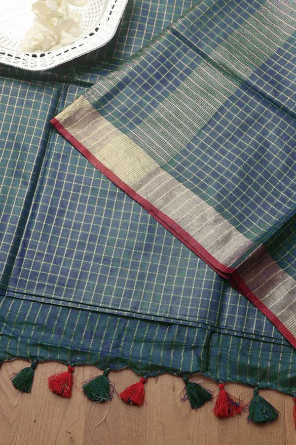 Linen_Blend_Handloom_Bhagalpuri_Check_Contrast_Saree_(Gold-British_Green-Red)