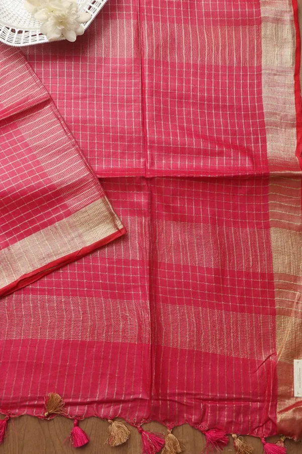 Linen_Blend_Handloom_Bhagalpuri_Check_Contrast_Saree_(Gold-Cabreat_Pink-Red)