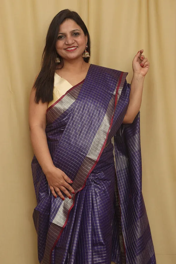 Linen_Blend_Handloom_Bhagalpuri_Check_Contrast_Saree_(Gold-French_Purple-Red)
