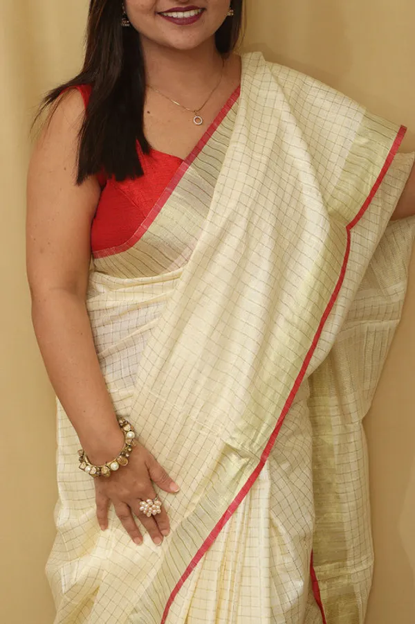 Gold_Zari_Check_Pattern_Handloom_Bhagalpuri_Linen_Cotton_Blend_Saree