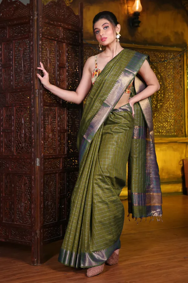 Authentic_Moss_Green_Cotton_Silk_Handloom_Mangalagiri_Check_Saree_with_Blouse_Piece