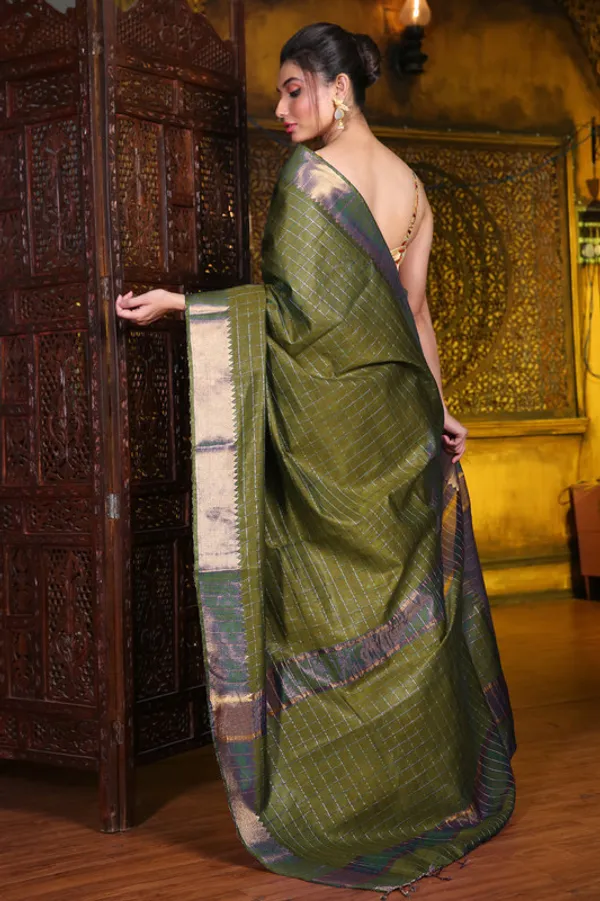 Authentic_Moss_Green_Cotton_Silk_Handloom_Mangalagiri_Check_Saree_with_Blouse_Piece