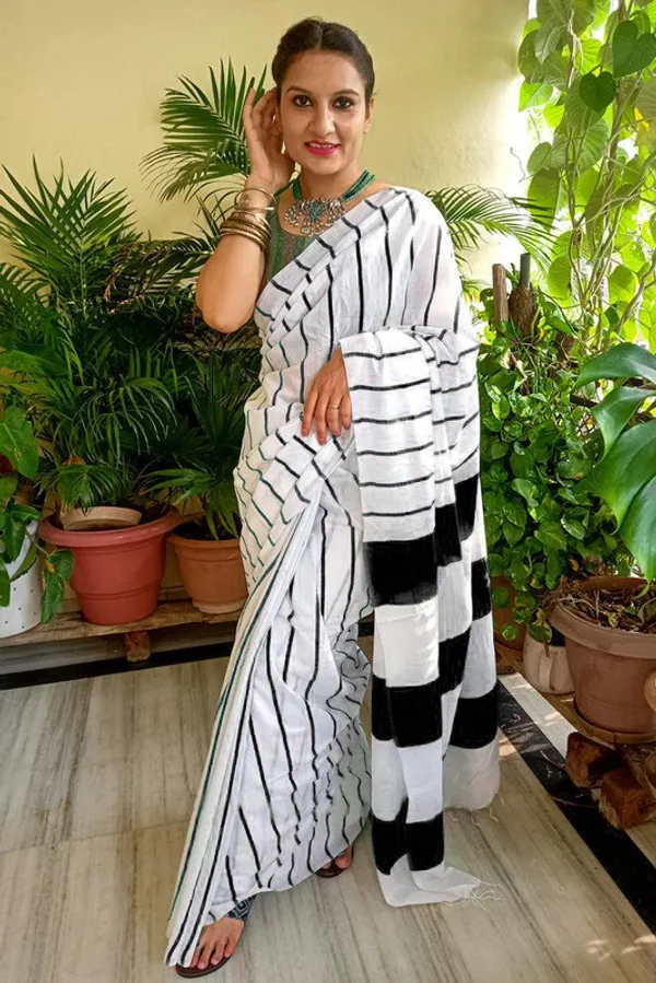 Black_Cotton_Soft_Silk_Striped_Handloom_Bhagalpuri_Saree