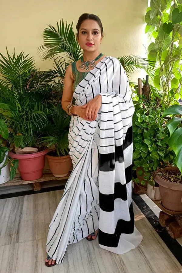 Black_Cotton_Soft_Silk_Striped_Handloom_Bhagalpuri_Saree