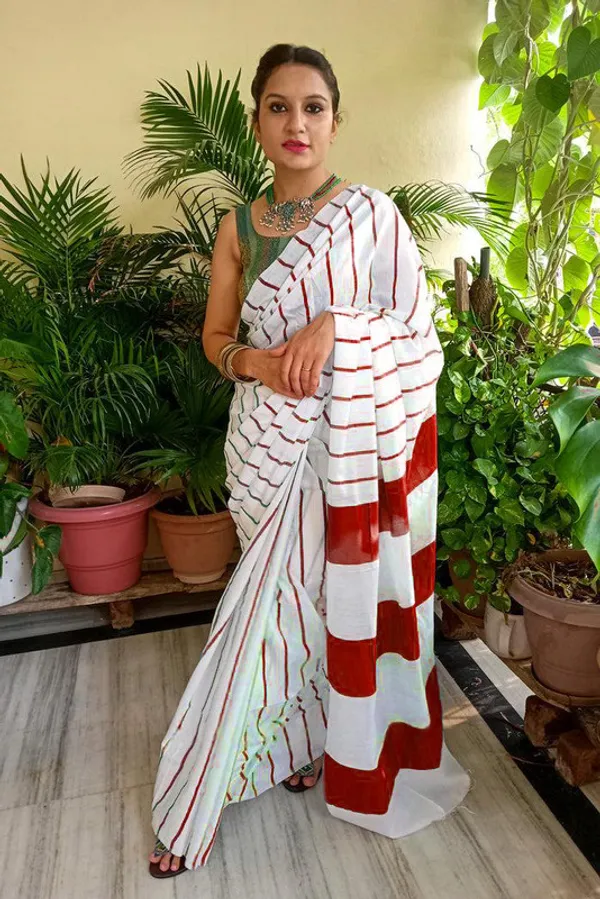 Maroon_REd_Cotton_Soft_Silk_Striped_Handloom_Bhagalpuri_Saree