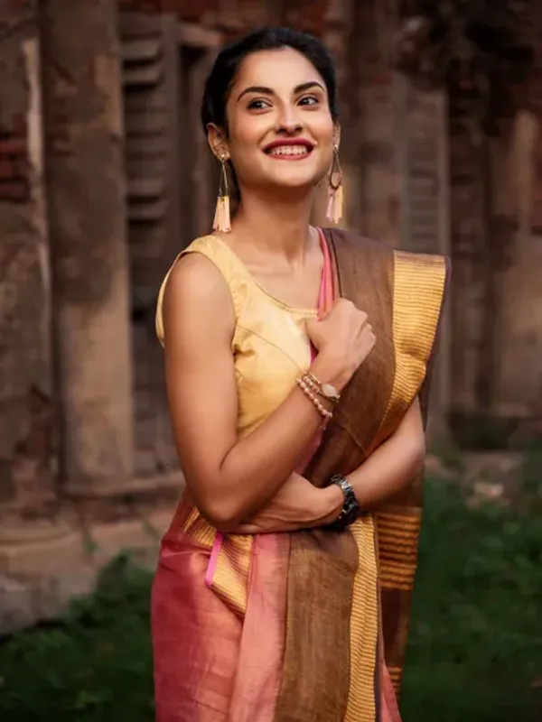 Authentic_GoldBeaver_Brown_&_Blush_Pink_Bhagalpuri_Handloom_Tissue_Linen_Two_Dye_Saree