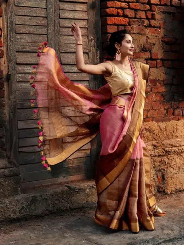 Authentic_GoldBeaver_Brown_&_Blush_Pink_Bhagalpuri_Handloom_Tissue_Linen_Two_Dye_Saree