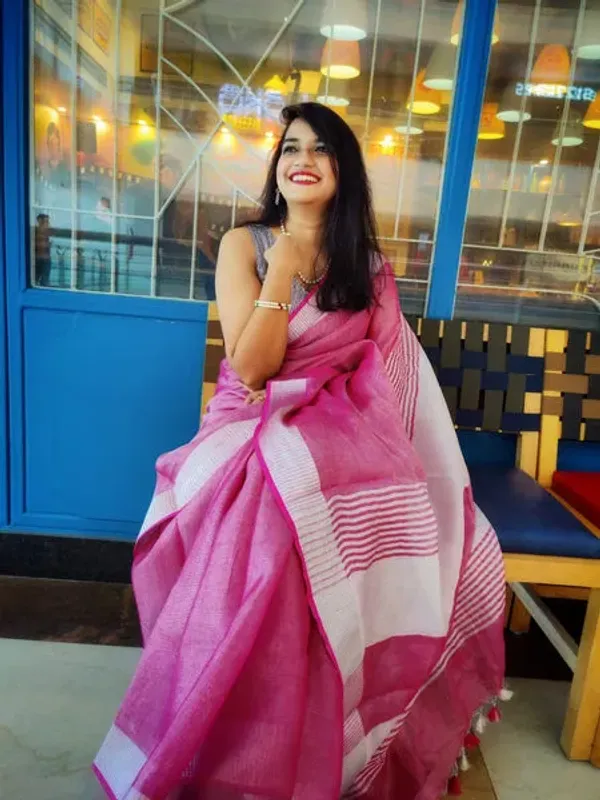 Authentic_Hot_Pink_Tissue_Linen_Handloom_Bhagapuri_Saree_with_Running_Blouse_Piece