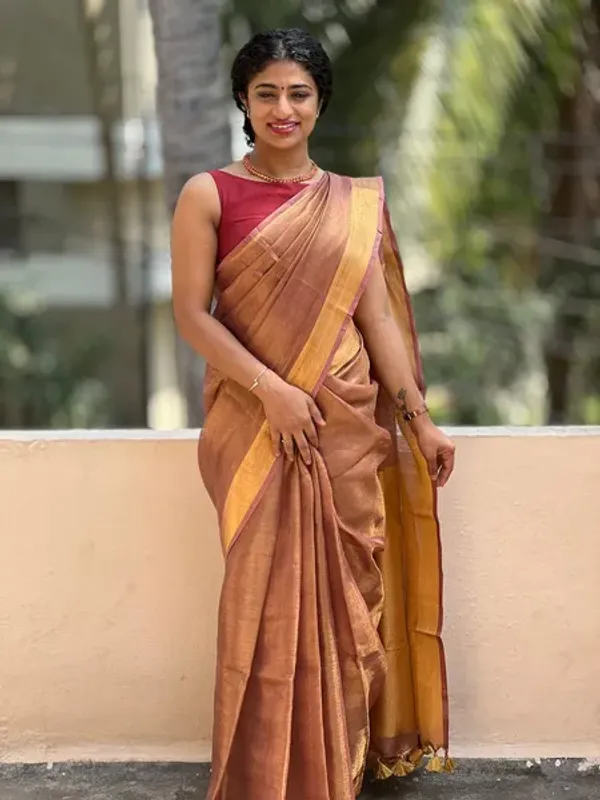Authentic_Redwood_Brown_Tissue_Linen_Handloom_Bhagapuri_Saree_with_Running_Blouse_Piece