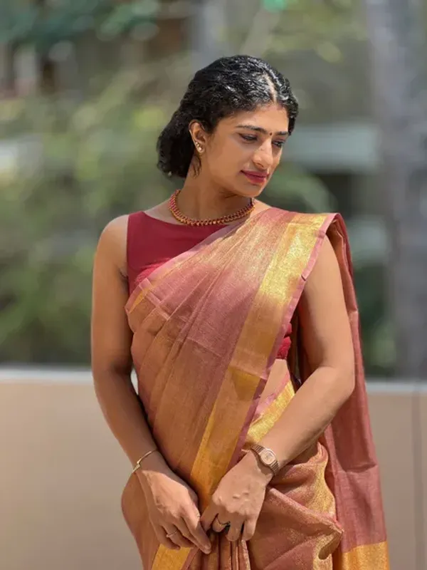 Authentic_Redwood_Brown_Tissue_Linen_Handloom_Bhagapuri_Saree_with_Running_Blouse_Piece