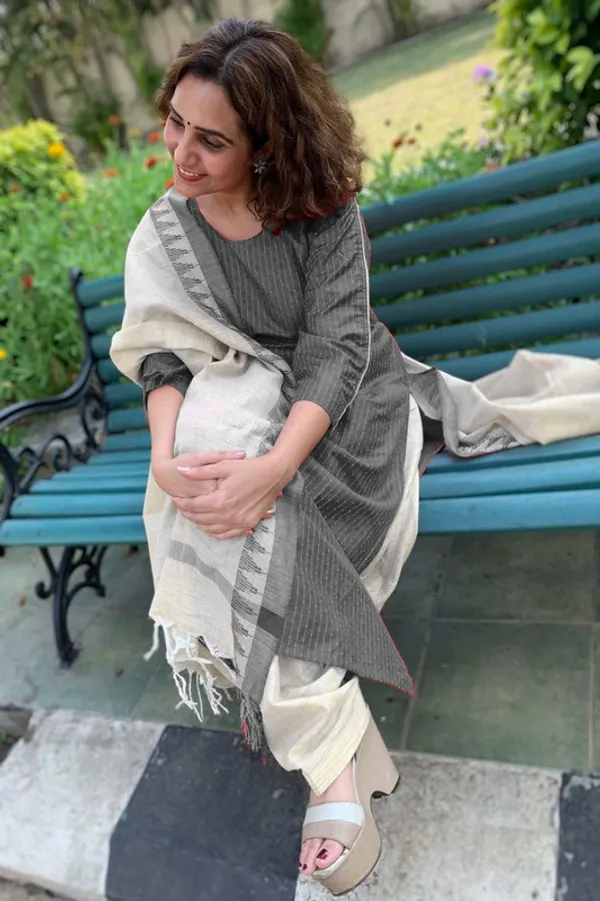 Authentic_Grey_Katan_Ghicha_Silk_Handloom_Striped_Salwar_Suit_Set_Fabric_with_Linen_Blend_Bottom_and_Temple_Dupatta