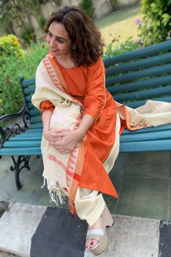 Authentic_Orange_Katan_Ghicha_Silk_Handloom_Striped_Salwar_Suit_Set_Fabric_with_Linen_Blend_Bottom_and_Temple_Dupatta