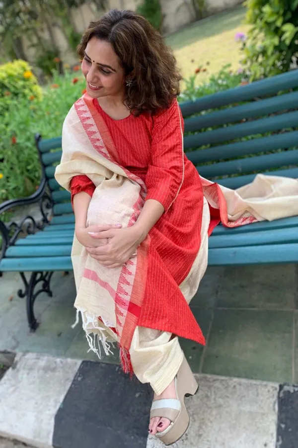 Authentic_Red_Katan_Ghicha_Silk_Handloom_Striped_Salwar_Suit_Set_Fabric_with_Linen_Blend_Bottom_and_Temple_Dupatta