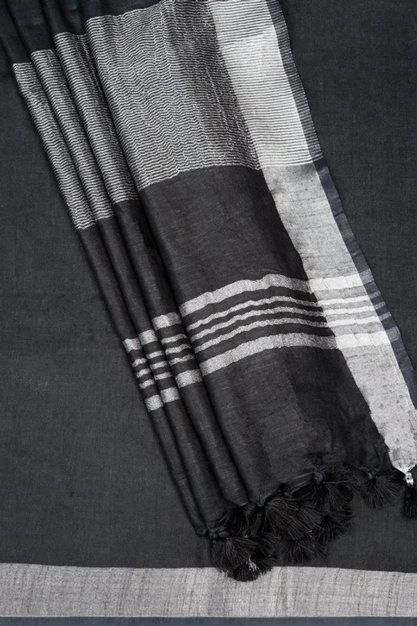 Black_Linen_Blend_Handloom_Saree_With_Blouse_Piece
