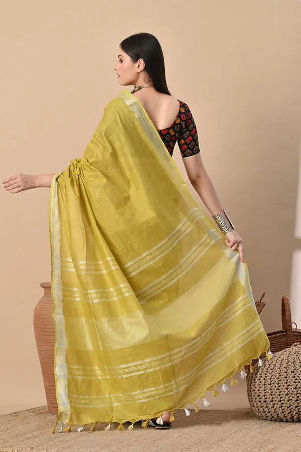 Ecru_Green_Linen_Blend_Handloom_Saree_With_Blouse_Piece